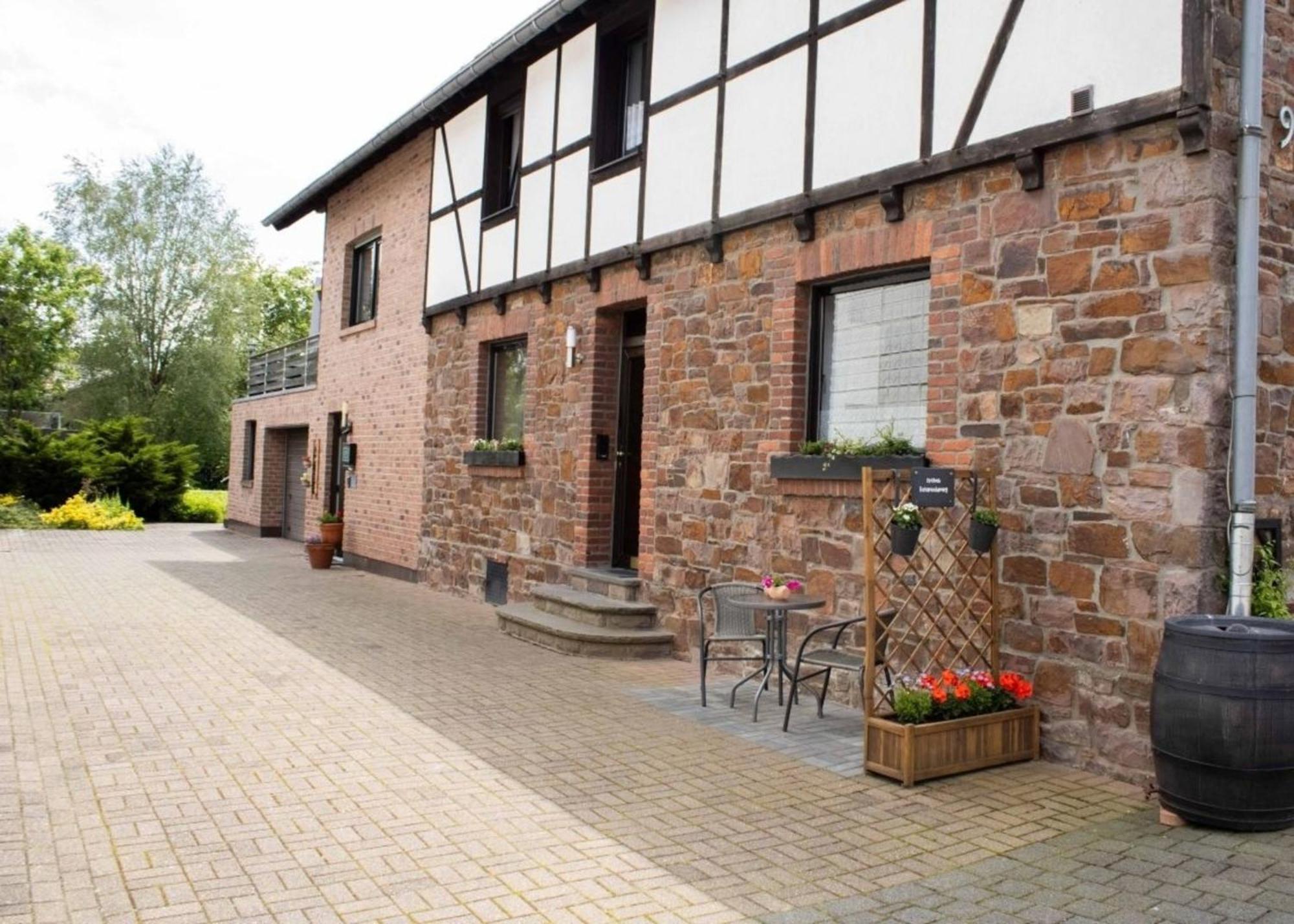 Ferienwohnung Eifelreich ชไลเดิน ภายนอก รูปภาพ